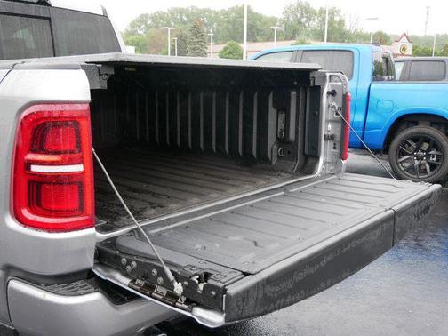 2025 RAM 1500 ST