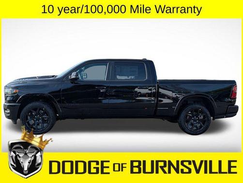 Diamond Black Crystal Pearlcoat 2026 RAM 1500 Laramie