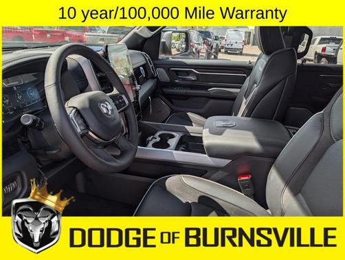 Diamond Black Crystal Pearlcoat 2026 RAM 1500 Laramie