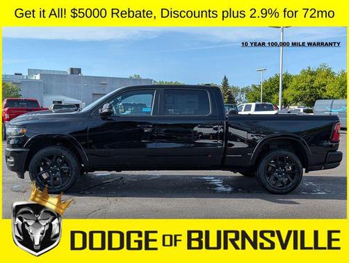 Diamond Black Crystal Pearlcoat 2026 RAM 1500 Laramie