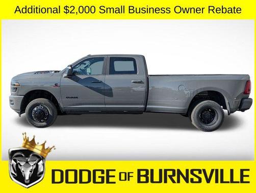 Ceramic Gray Clearcoat 2026 RAM 3500 Laramie Crew Cab 4x4 8' Box