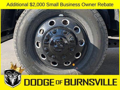 Ceramic Gray Clearcoat 2026 RAM 3500 Laramie Crew Cab 4x4 8' Box