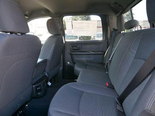 2025 RAM 3500 Tradesman Crew Cab 4x4 6'4' Box