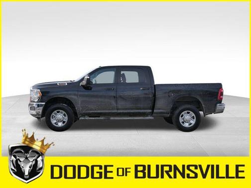 2023 RAM 3500 Tradesman Crew Cab 4x4 6'4' Box