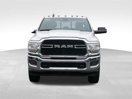 2021 RAM 3500 Tradesman Crew Cab 4x4 8' Box