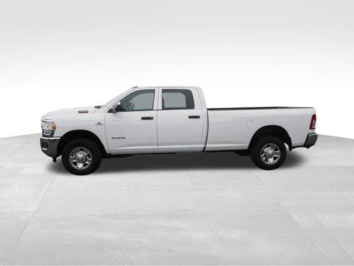 2021 RAM 3500 Tradesman Crew Cab 4x4 8' Box