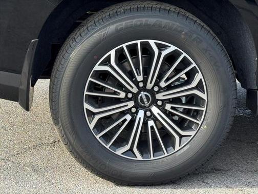 2025 Nissan Armada SL 4WD