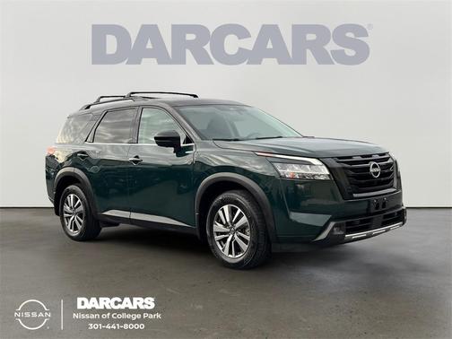 2022 Nissan Pathfinder SL 4WD