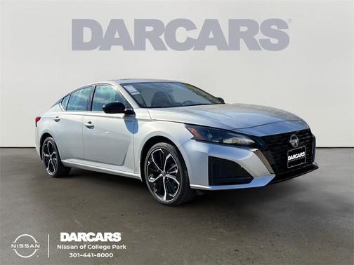 2025 Nissan Altima SR FWD