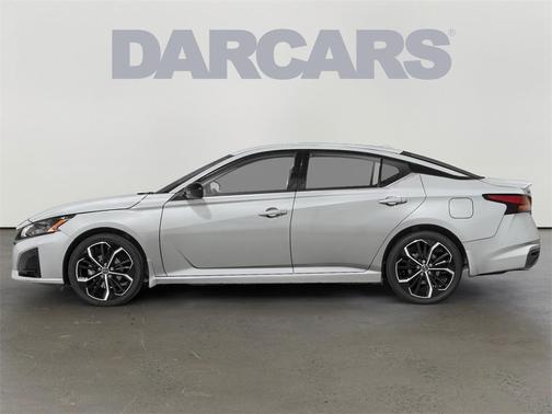2025 Nissan Altima SR FWD