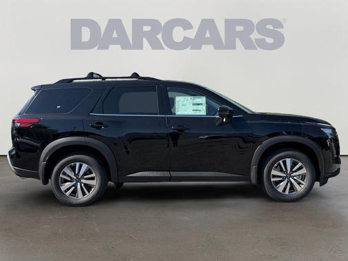 Super Black 2026 Nissan Pathfinder SL