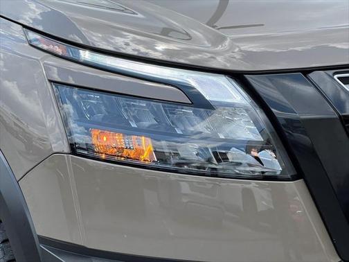 2025 Nissan Pathfinder Rock Creek 4WD