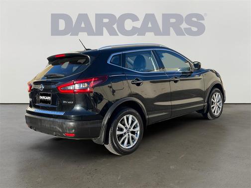 2022 Nissan Rogue Sport SV