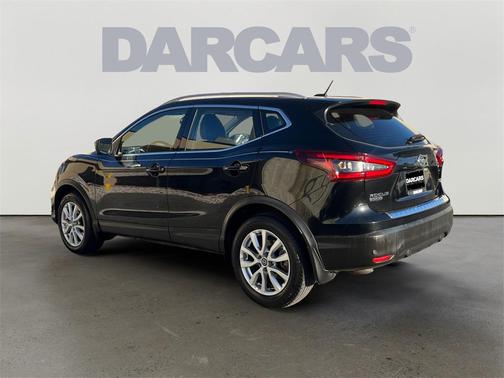 2022 Nissan Rogue Sport SV