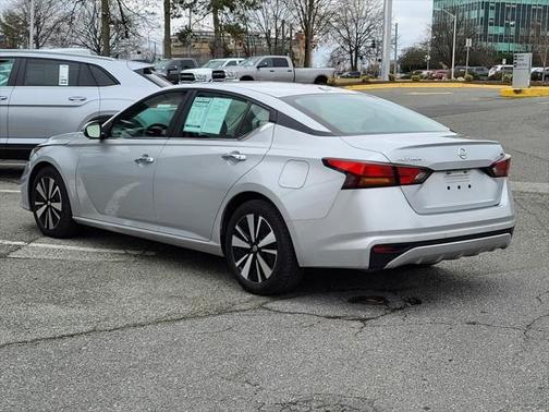 2021 Nissan Altima 2.5 SV