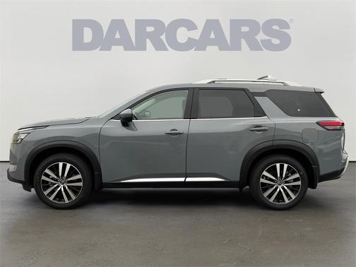 2025 Nissan Pathfinder Platinum 4WD