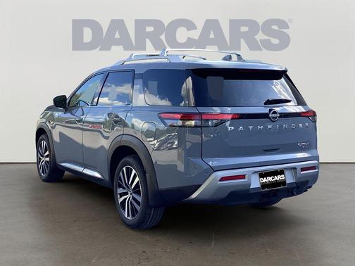 2025 Nissan Pathfinder Platinum 4WD