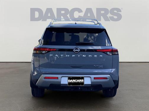 2025 Nissan Pathfinder Platinum 4WD