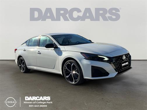 2025 Nissan Altima SR FWD