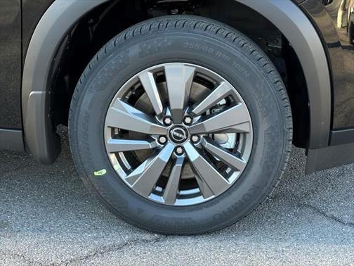 2025 Nissan Pathfinder S 4WD