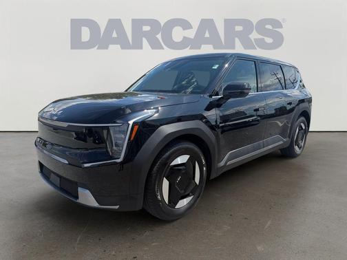Aurora Black Pearl 2024 Kia EV9 Light Short Range