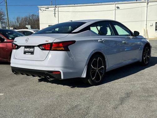 2025 Nissan Altima SR FWD
