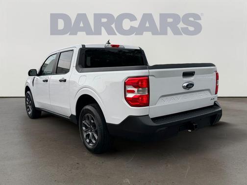 Oxford White 2024 Ford Maverick XLT