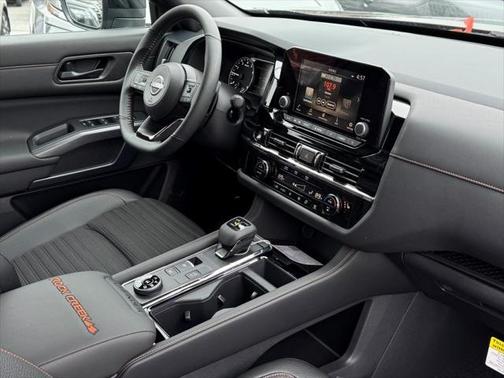 2025 Nissan Pathfinder Rock Creek 4WD