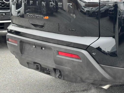 2025 Nissan Pathfinder Rock Creek 4WD