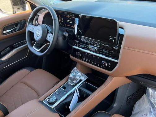 2025 Nissan Pathfinder Platinum 4WD