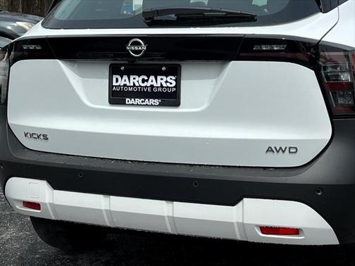2025 Nissan Kicks S