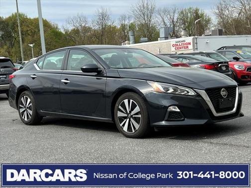 2022 Nissan Altima 2.5 SV