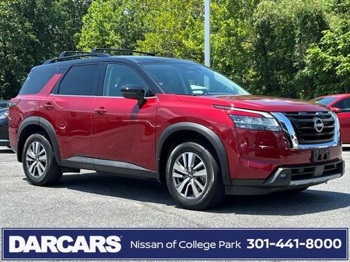 2022 Nissan Pathfinder SL 4WD