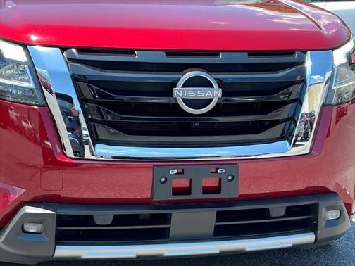 2022 Nissan Pathfinder SL 4WD