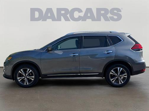 Gun Metallic 2017 Nissan Rogue SL