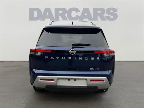 2025 Nissan Pathfinder SL 4WD