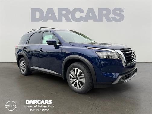 2025 Nissan Pathfinder SL 4WD