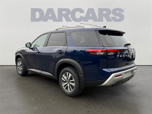 2025 Nissan Pathfinder SL 4WD