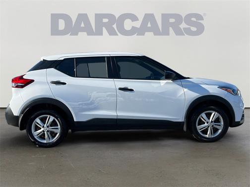 2020 Nissan Kicks S