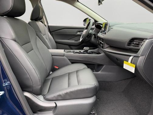 Deep Ocean Blue Pearl 2026 Nissan Rogue Dark Armor