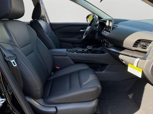 Super Black 2026 Nissan Rogue Dark Armor
