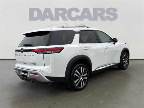 2025 Nissan Pathfinder Platinum 4WD