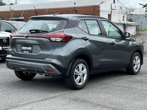 2025 Nissan Kicks S