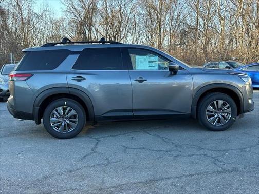 2025 Nissan Pathfinder SV 4WD