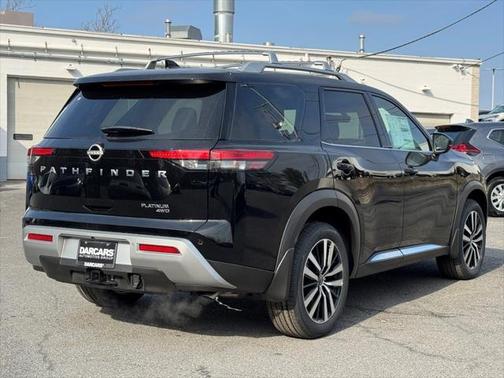 2025 Nissan Pathfinder Platinum 4WD