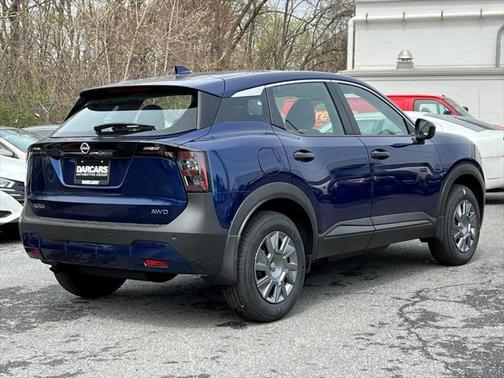 2025 Nissan Kicks S