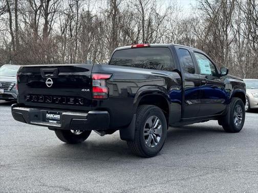 2025 Nissan Frontier SV