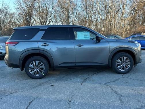 2025 Nissan Pathfinder S 4WD