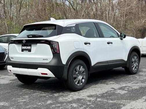 2025 Nissan Kicks S