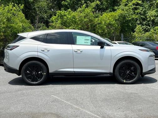 2025 Nissan Murano SV